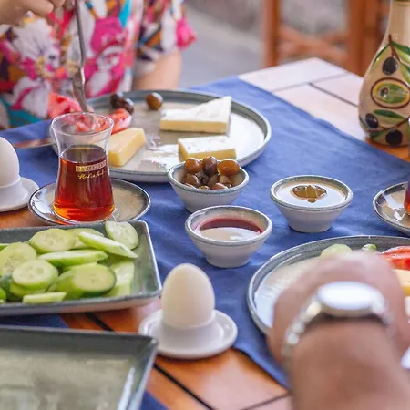 Ezer Ayvalı
