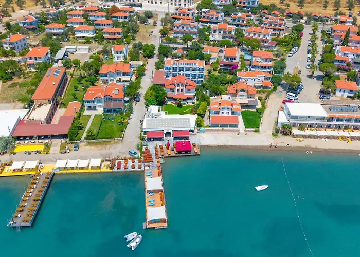 Ezer Szálloda Ayvalı